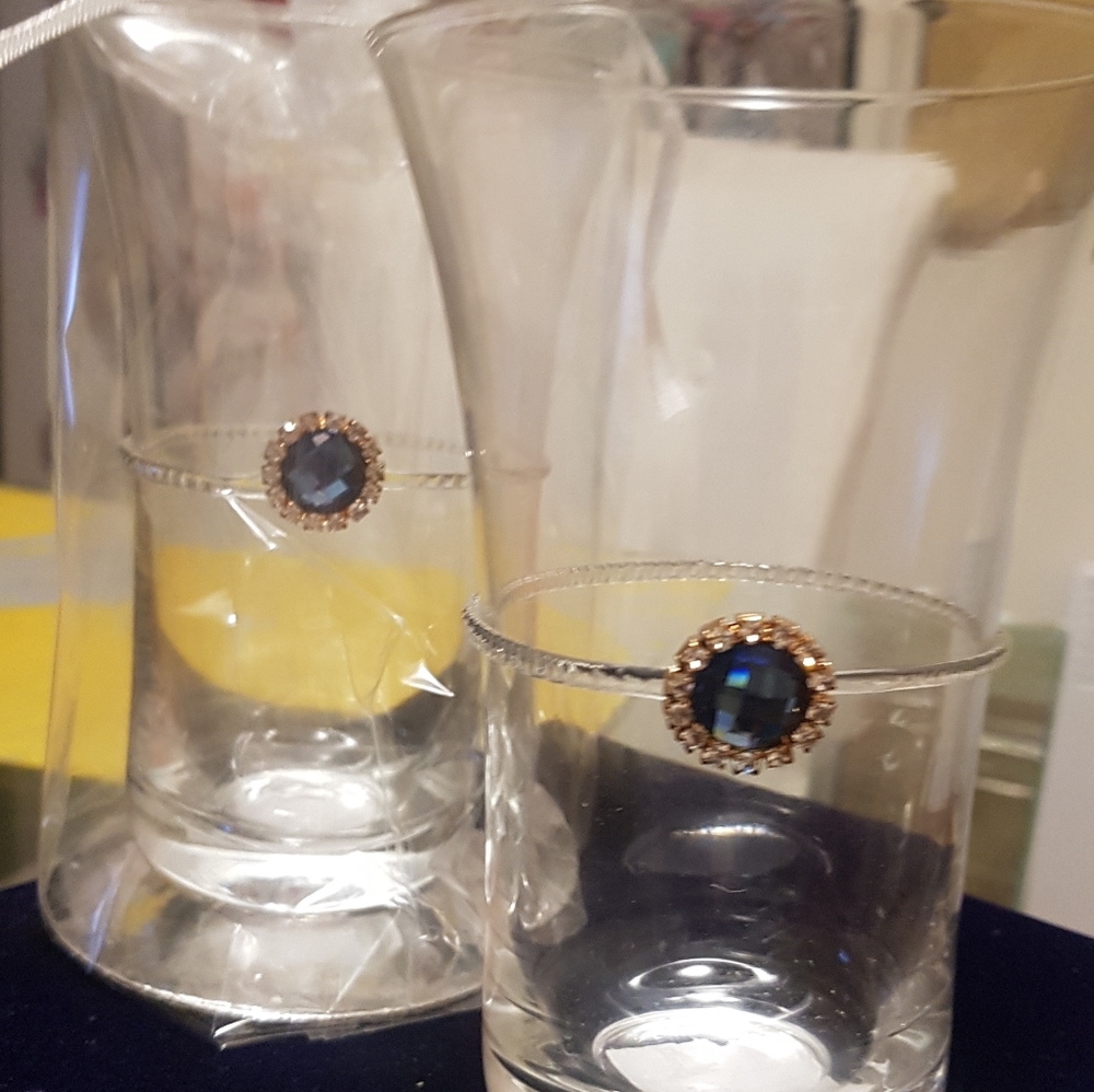 Set of 4 elegant Glasses